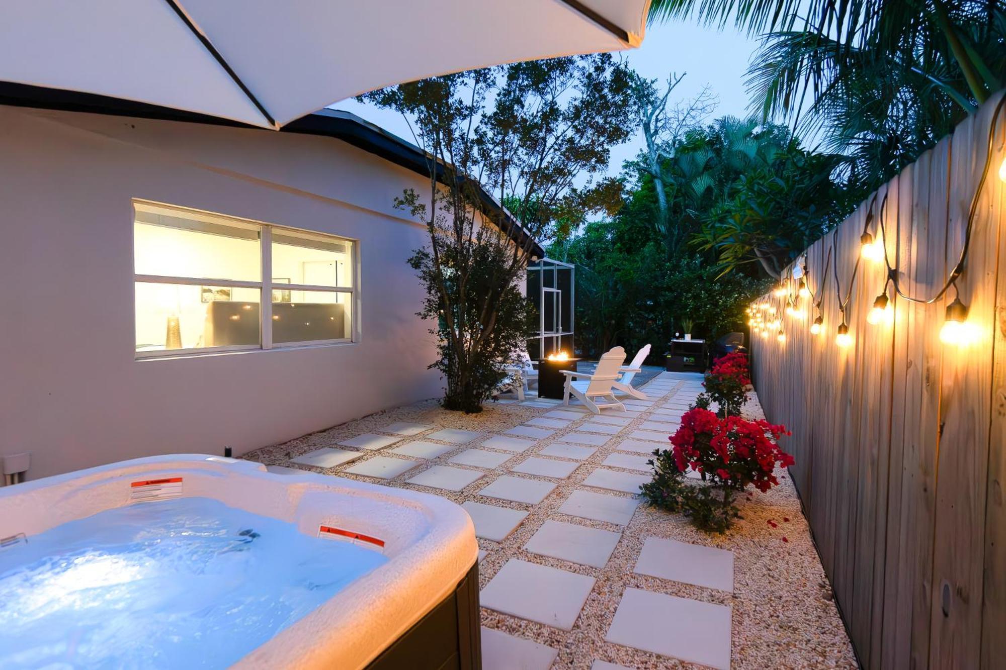 West Palm Beach Elegant 5Br With Hot Tub And Fire Pit Near Beach Exterior photo